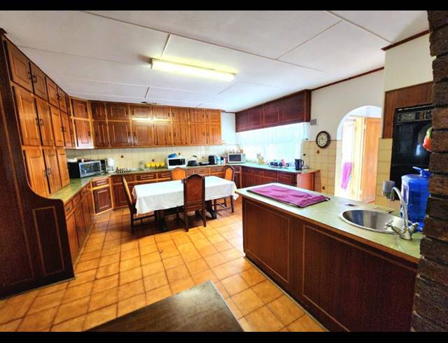 3 BEDROOM HOUSE FOR SALE IN MAYBERRY PARK